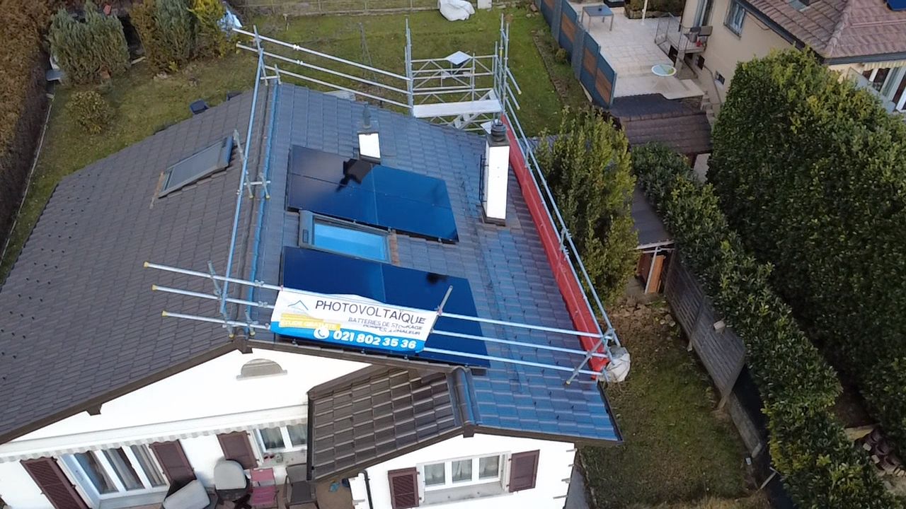 Panneaux photovoltaïques Penthalaz